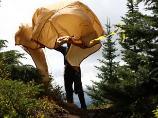 Flying tent